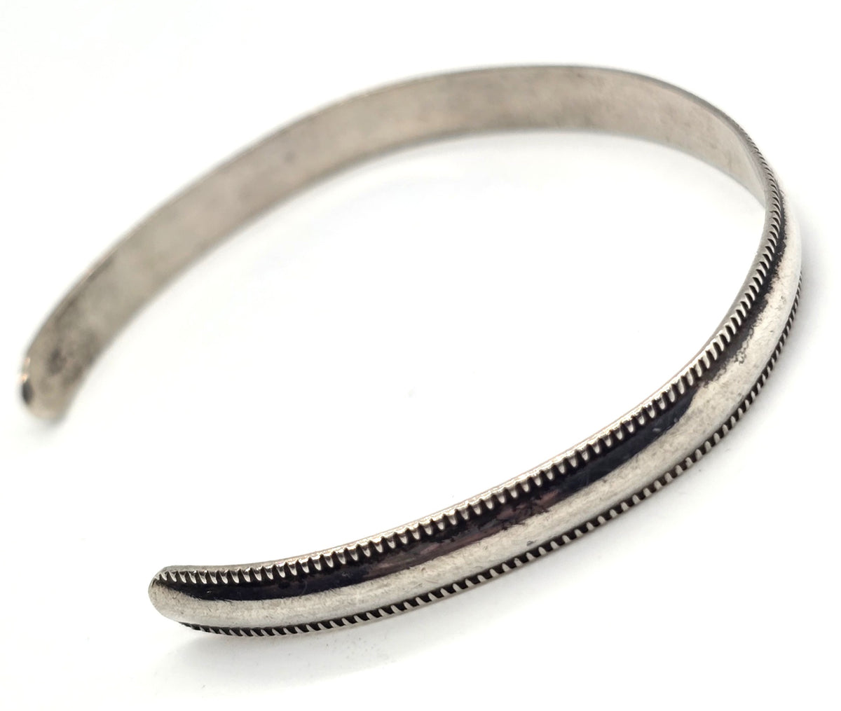 Southwestern crimped beaded edge vintage thin sterling silver cuff bracelet