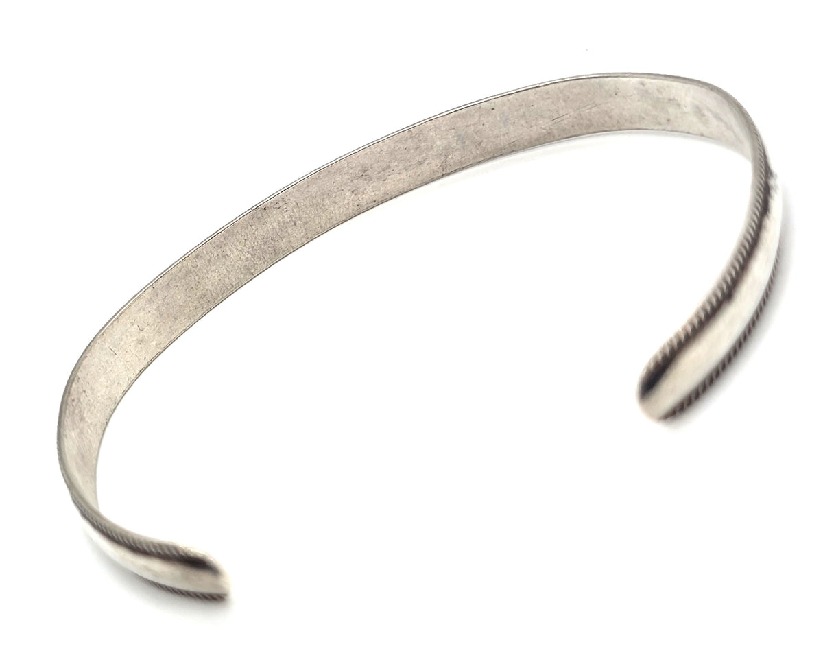 Southwestern crimped beaded edge vintage thin sterling silver cuff bracelet