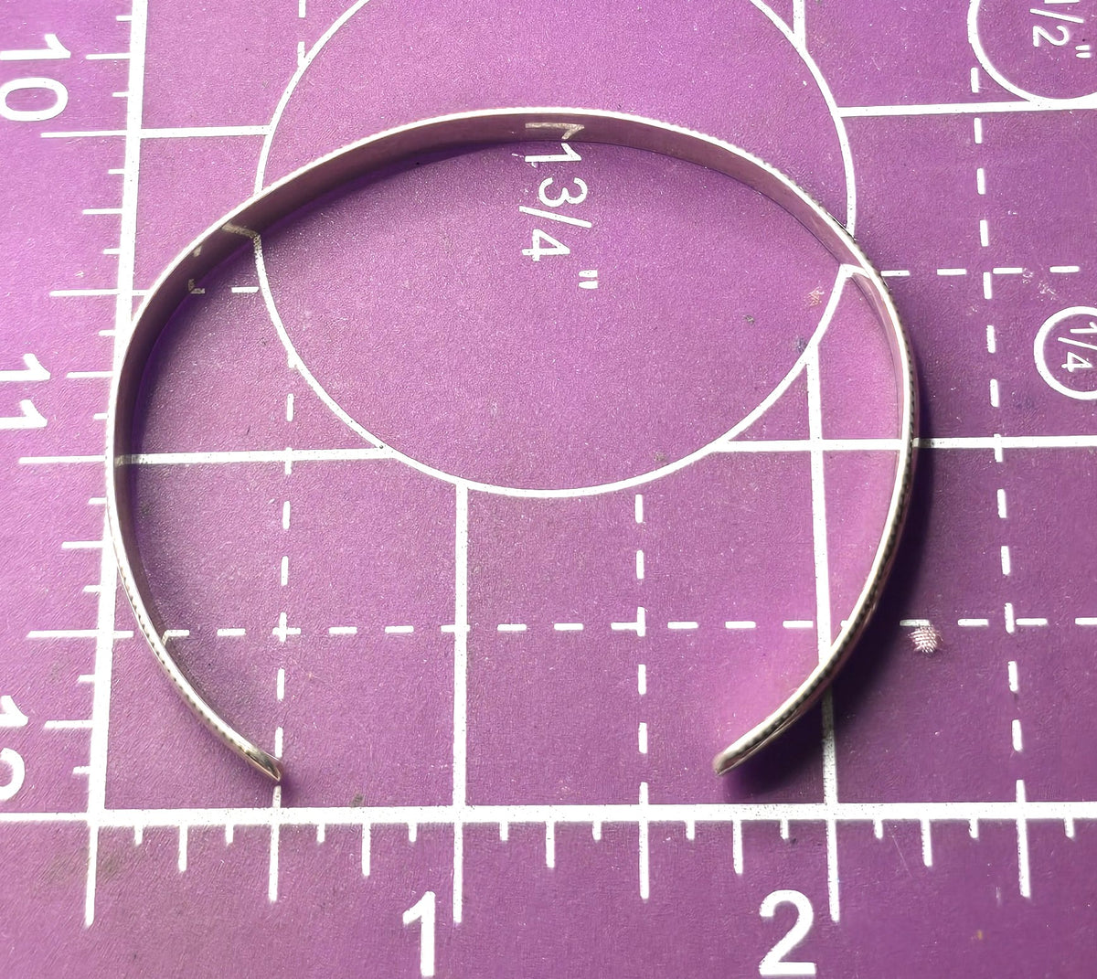 Southwestern crimped beaded edge vintage thin sterling silver cuff bracelet