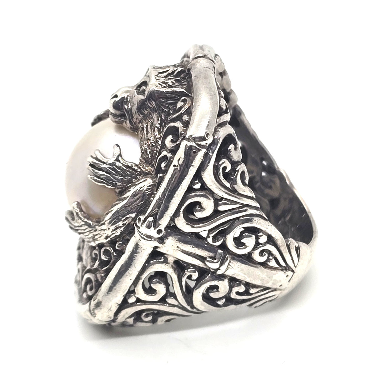 Sarda Monkey holding Pearl gemstone tribal Bali sterling silver ring size 5