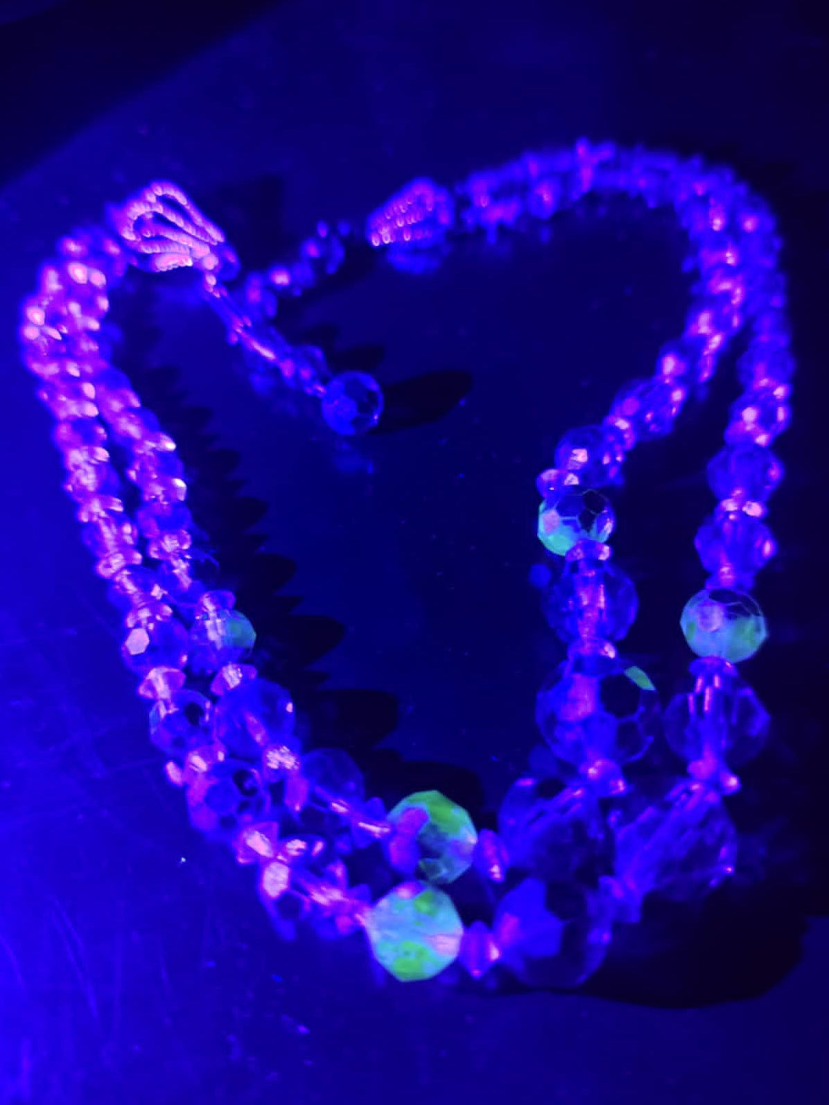 Uranium glass Green Austrian crystal Aurora Borealis AB beaded vintage necklace