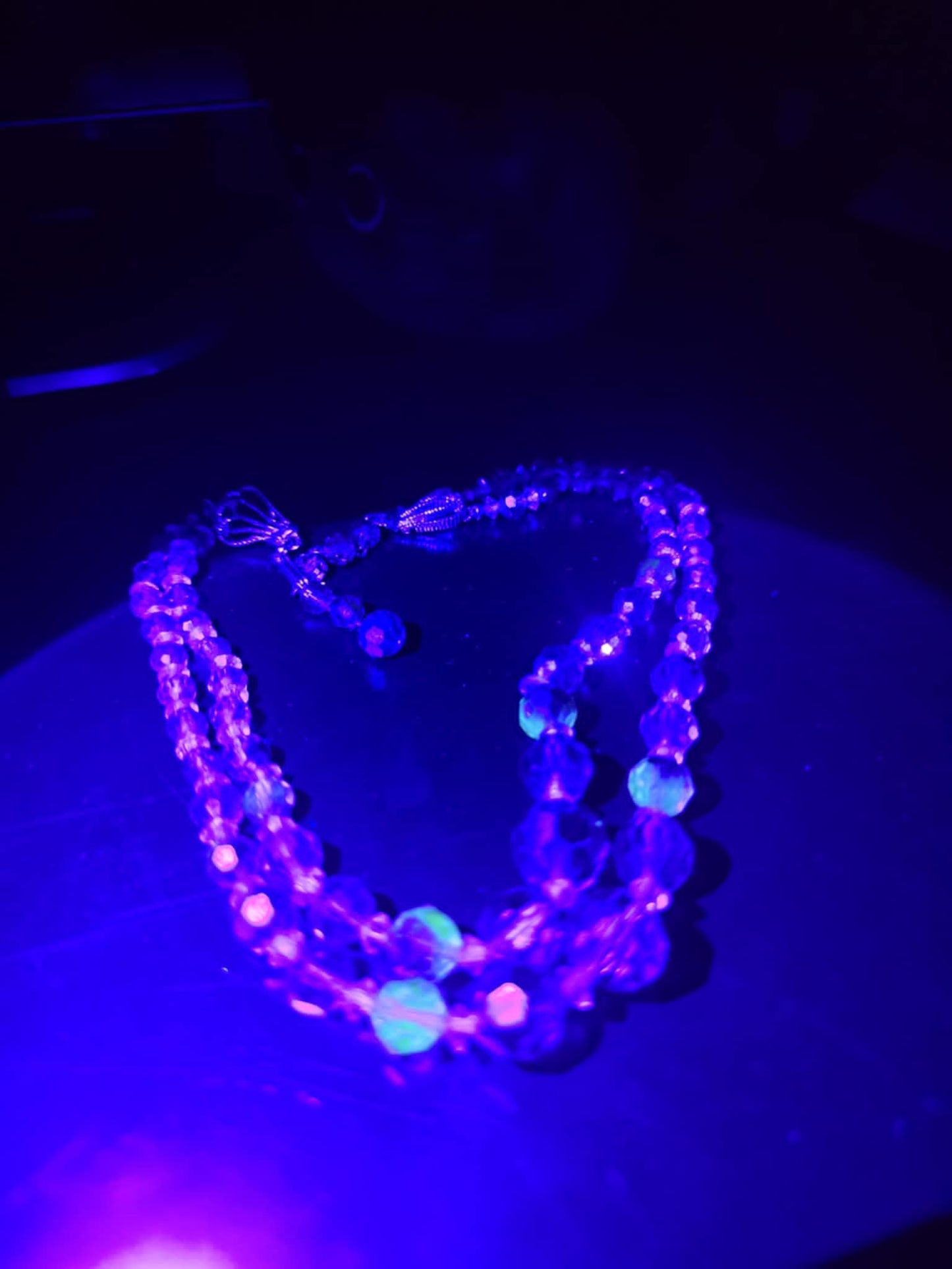 Uranium glass Green Austrian crystal Aurora Borealis AB beaded vintage necklace