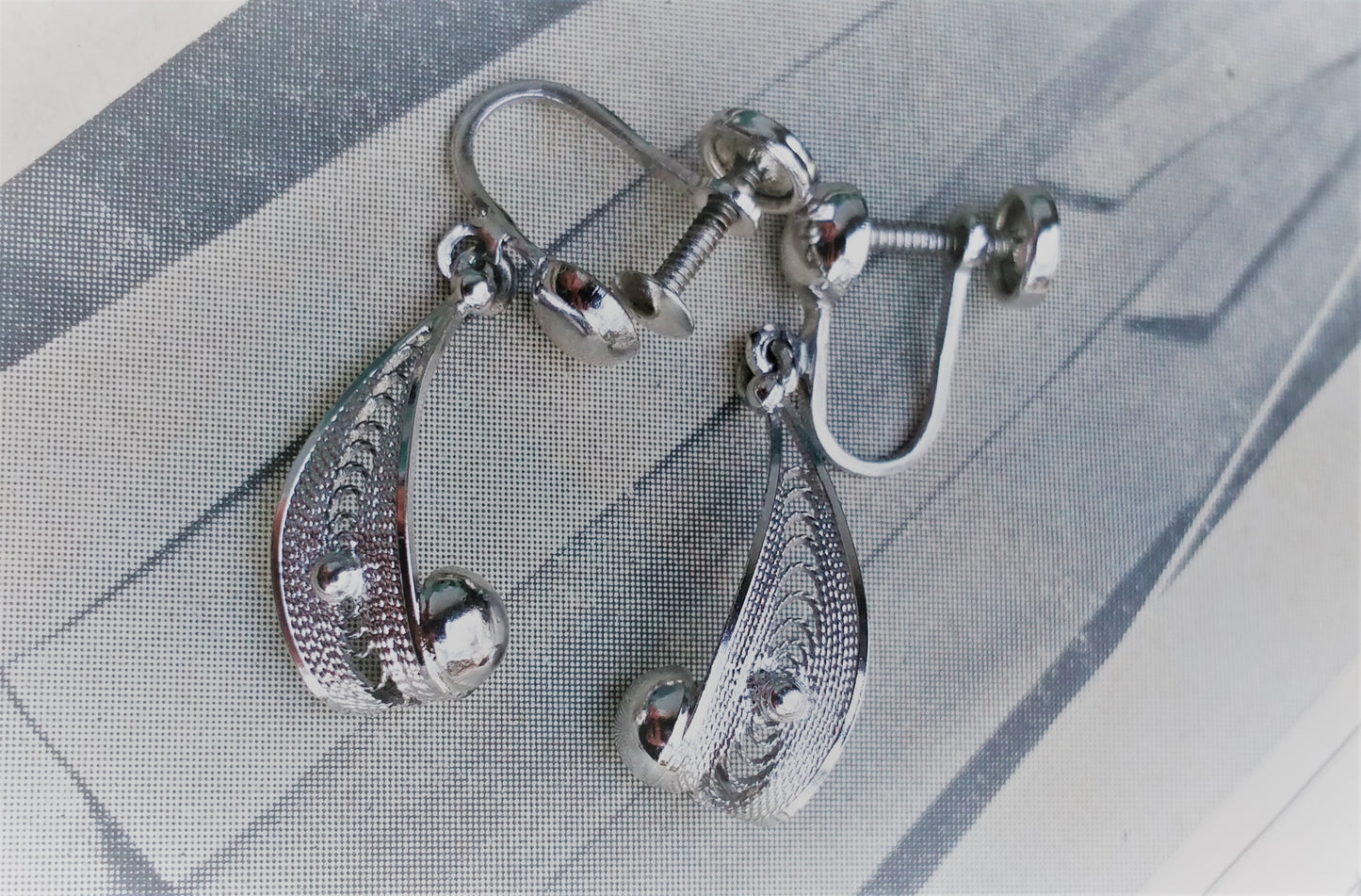Sorrento sterling silver signed vintage earrings screw back