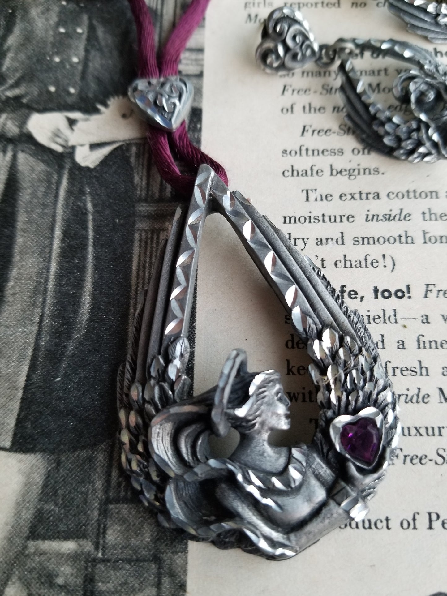 EGE Pewter 1994 angel's with purple rhinestone heart necklace and earrings set on silk cord