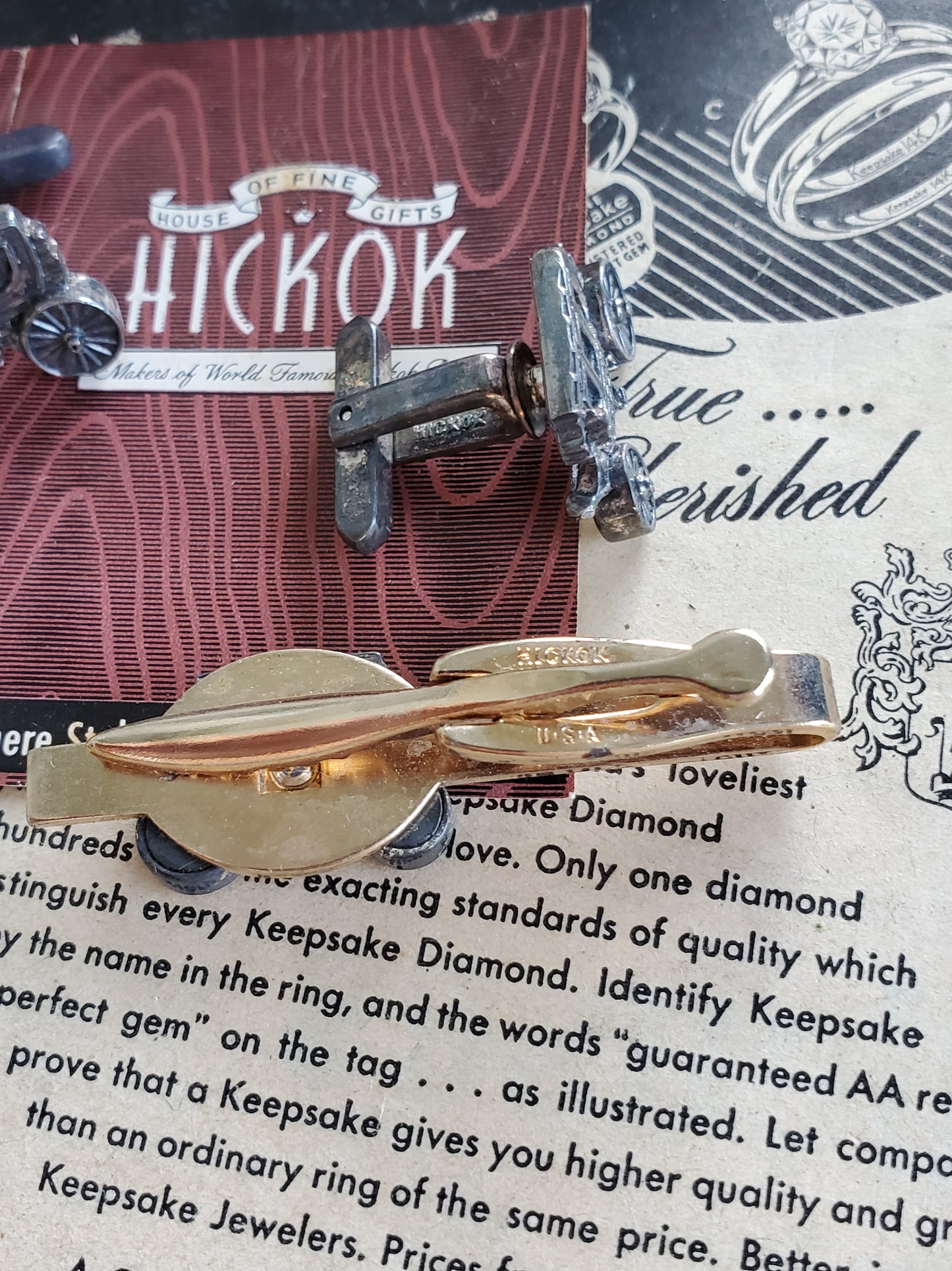 Vintage Hickok De Luxe Wells Fargo stagecoach cowboy cufflinks and tie clip in box collectible