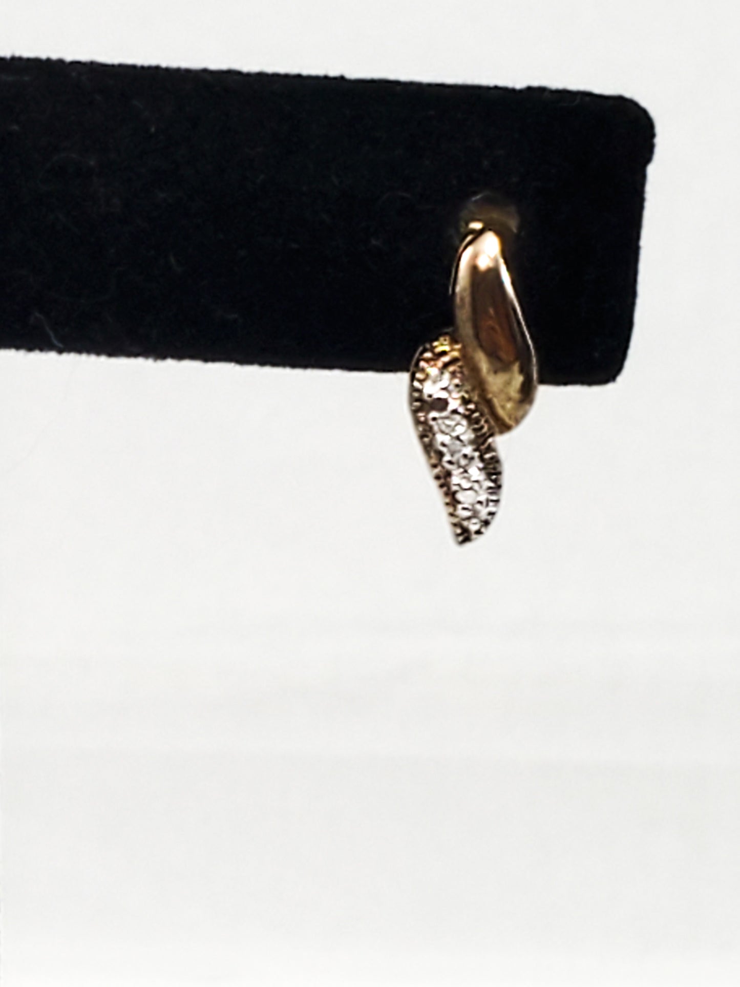 Vintage WM 925 gold over sterling Cubic Zirconia CZ stud earrings