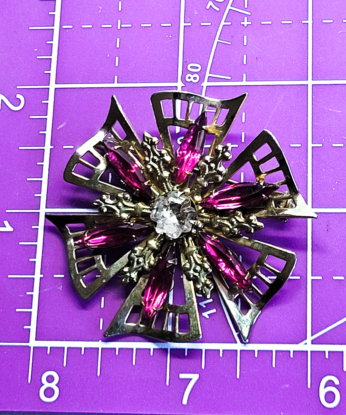 Pink molded glass magenta navetter gold toned vintage scatter brooch pin