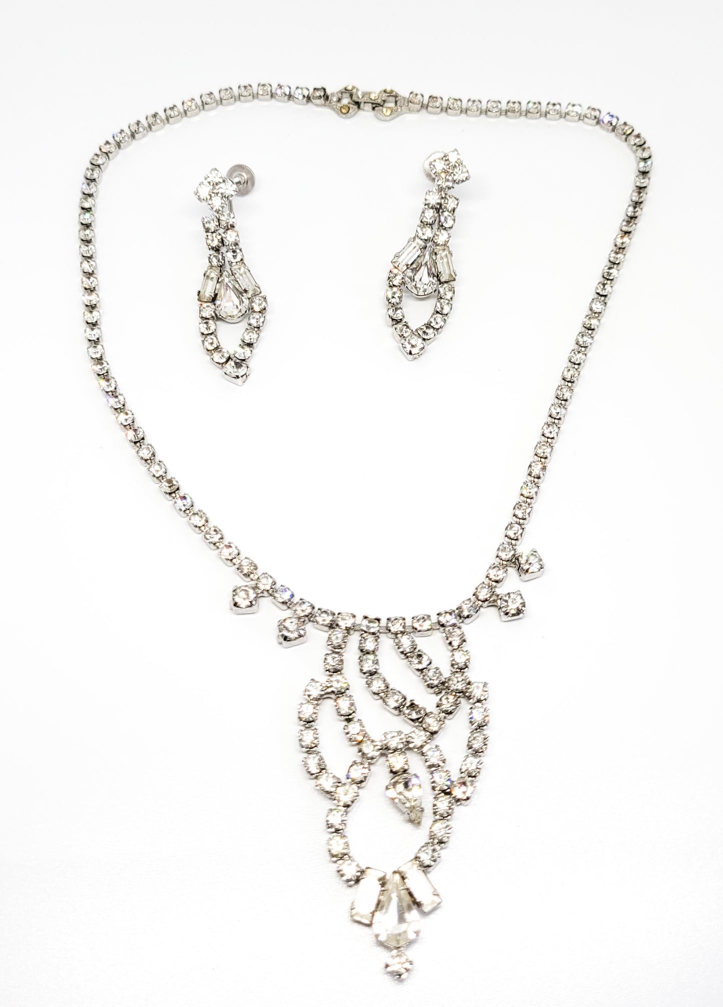 Palm Fifth Avenue NIB rhodium plated rhinestone demi set necklace earrings