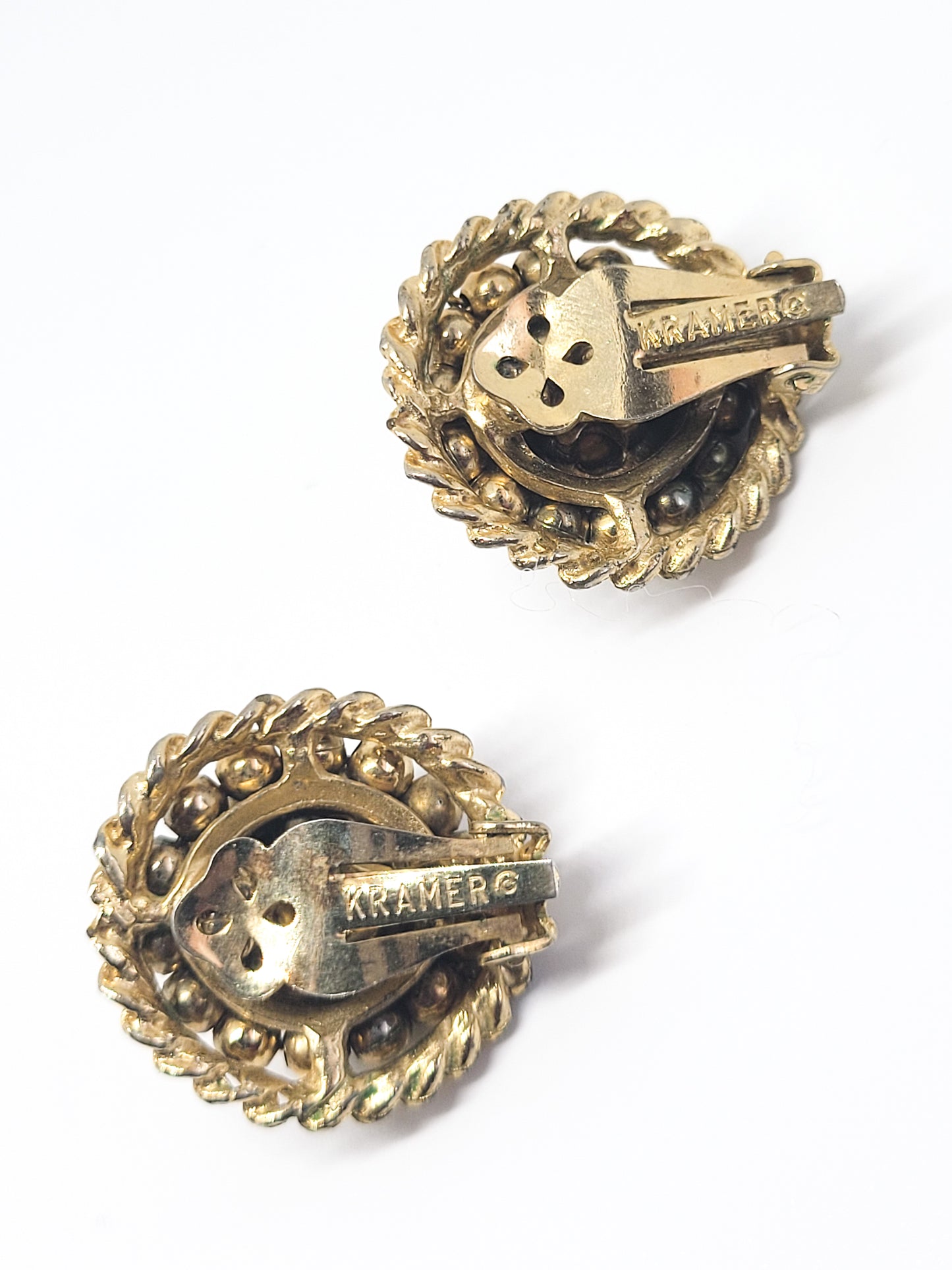 Kramer gold chain domed vintage signed cluster clip on earrings vintage