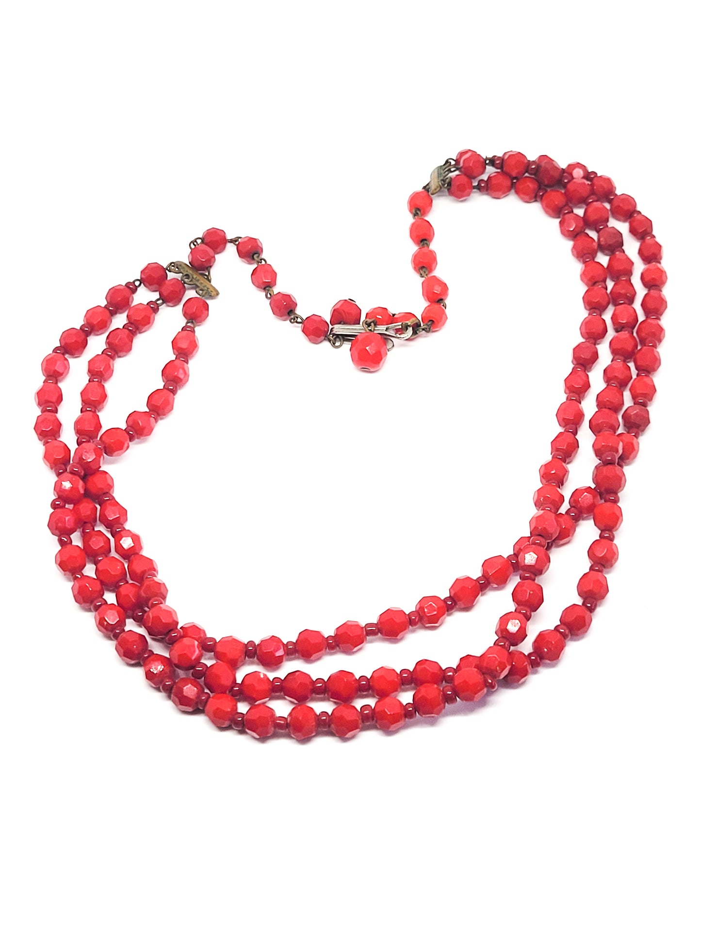 Tripple 3 strand red faceted Czech glass vintage beaded necklace 18.5 inches