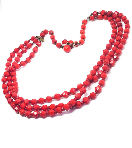 Tripple 3 strand red faceted Czech glass vintage beaded necklace 18.5 inches