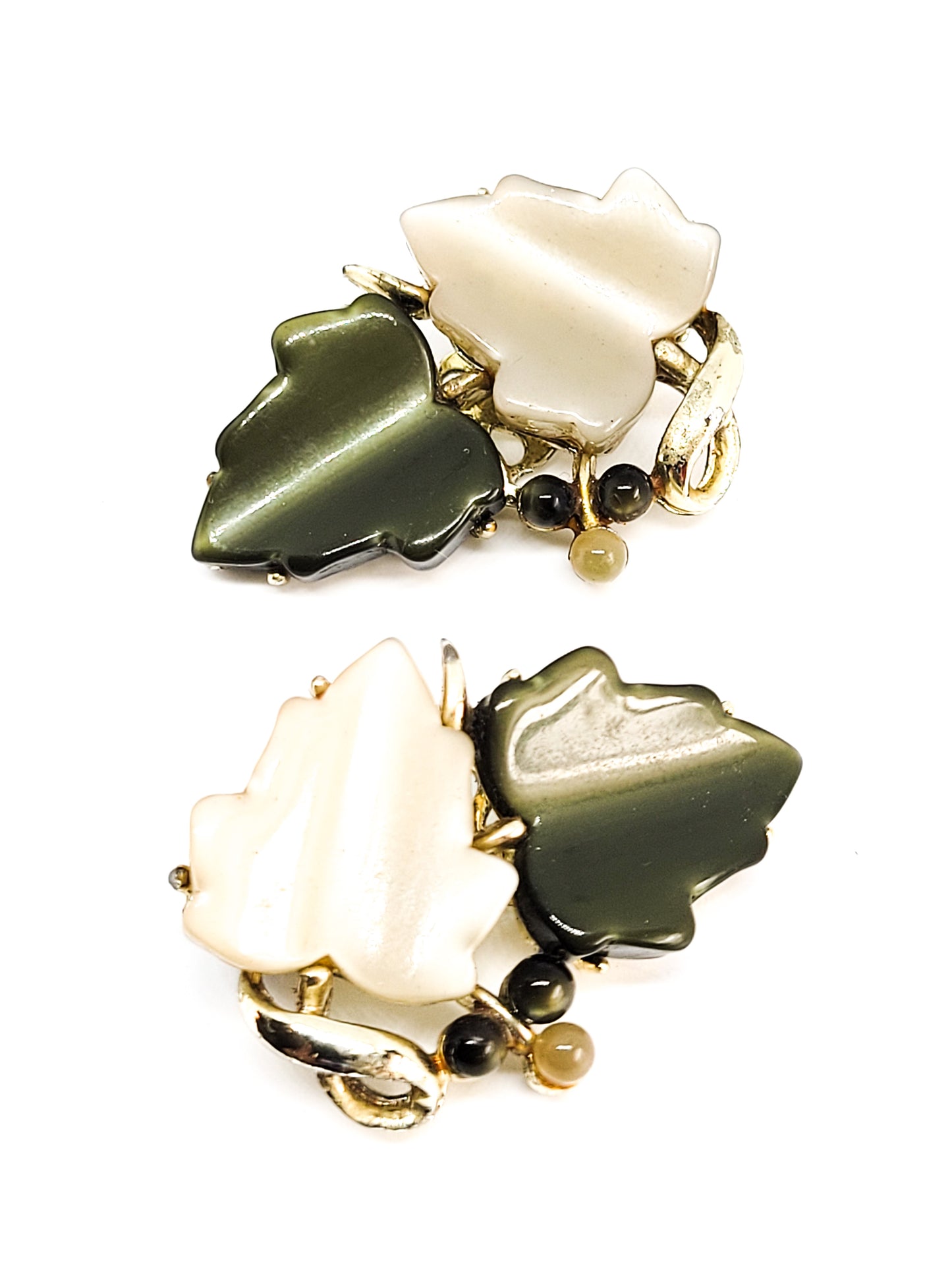 Coro green thermoset leaves leaf fall vintage clip on signed earrings