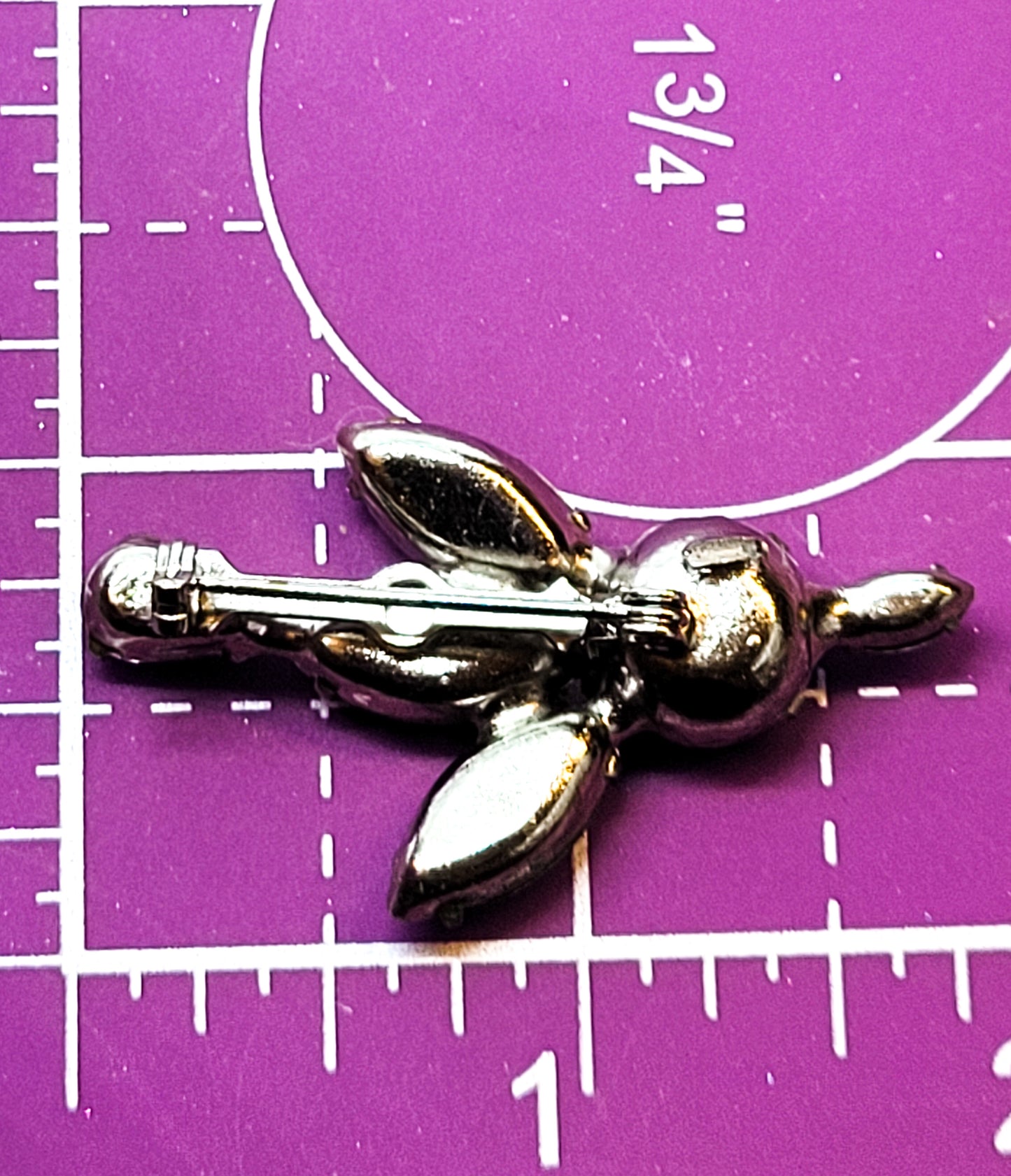Figural bird prong set bright clear rhinestone vintage brooch pin