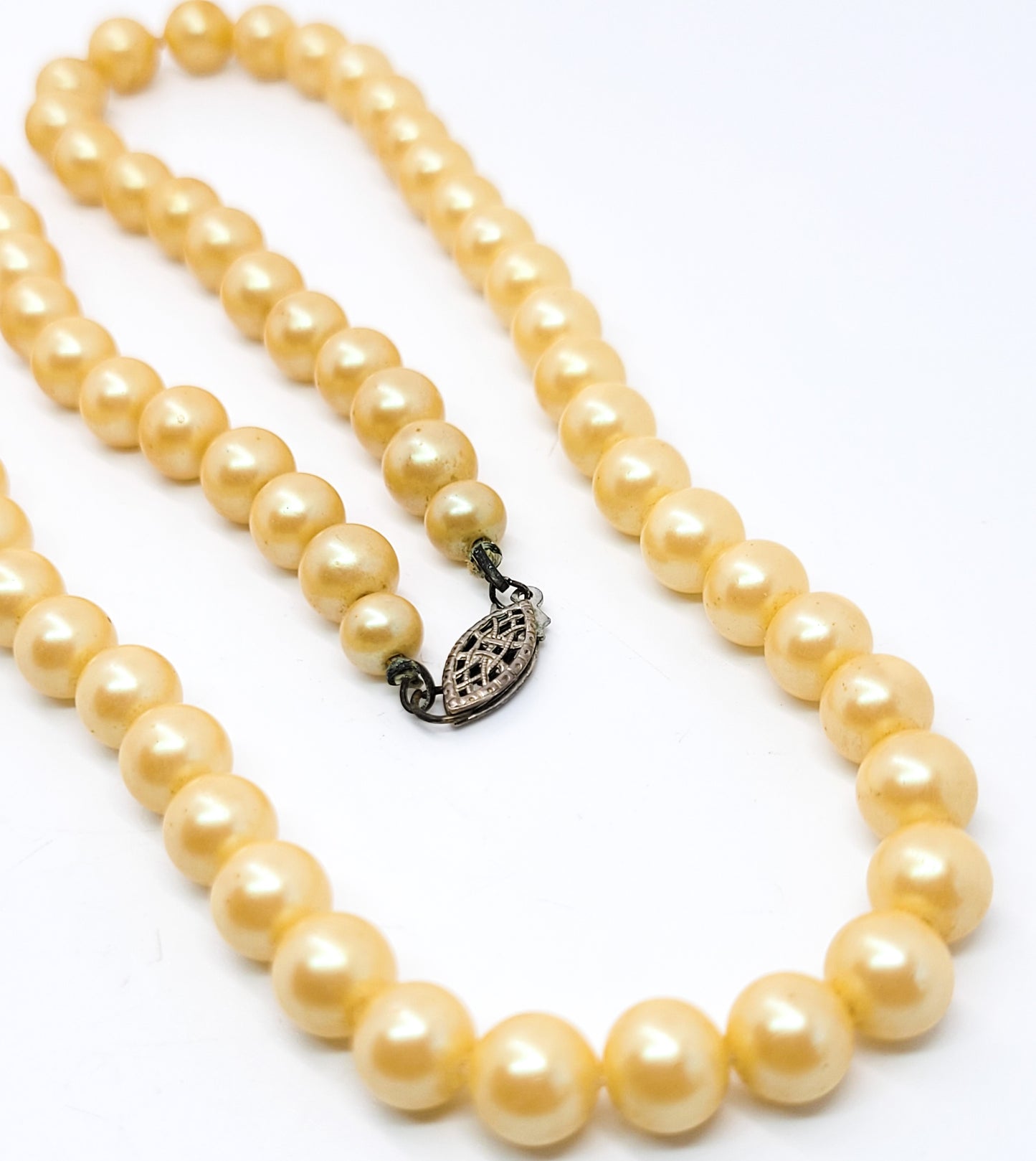 Cream vintage faux pearl hand knotted silk strung sterling silver box clasp necklace