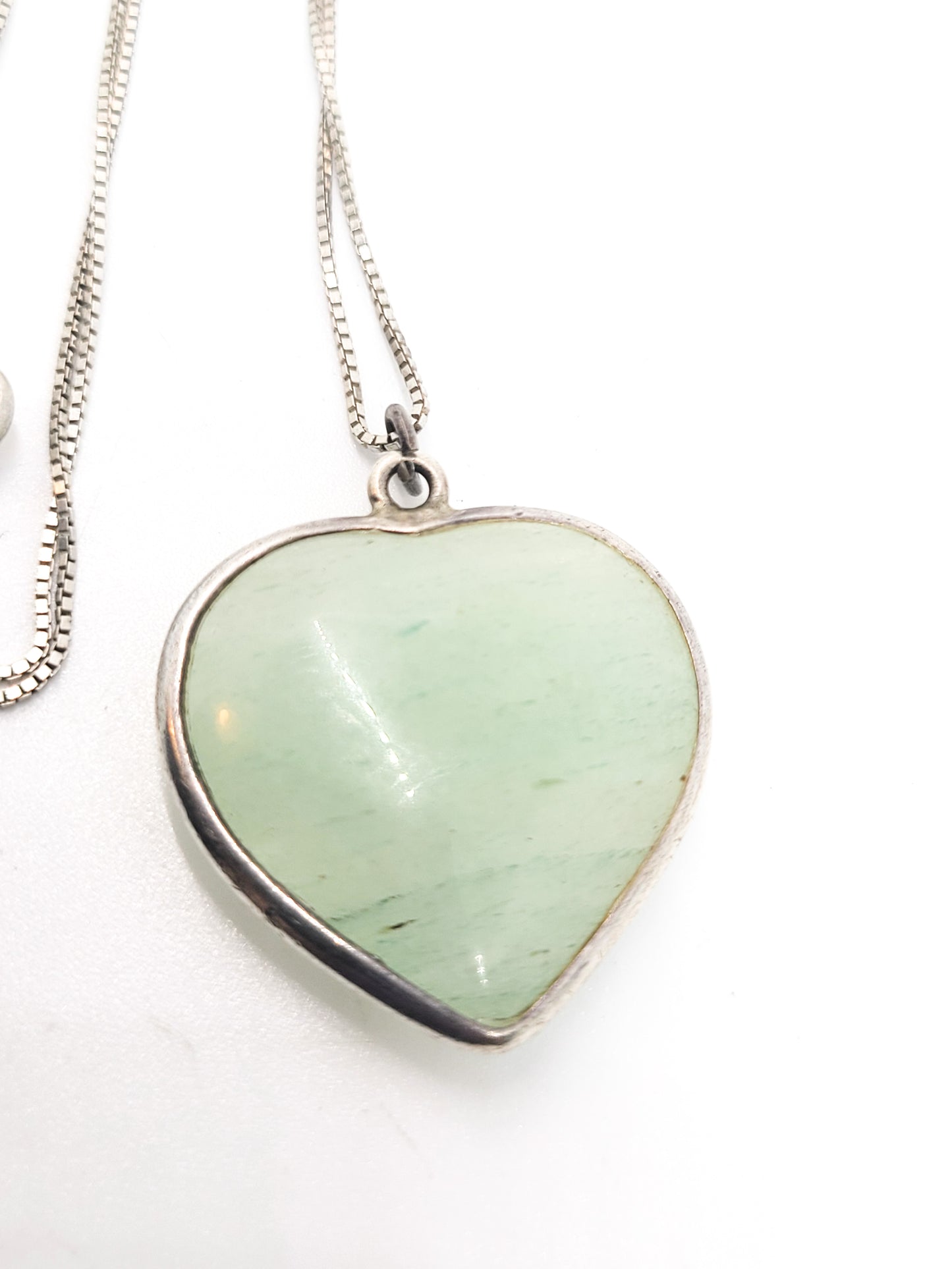 Nephrite Jade green gemstone sterling silver vintage heart necklace 925