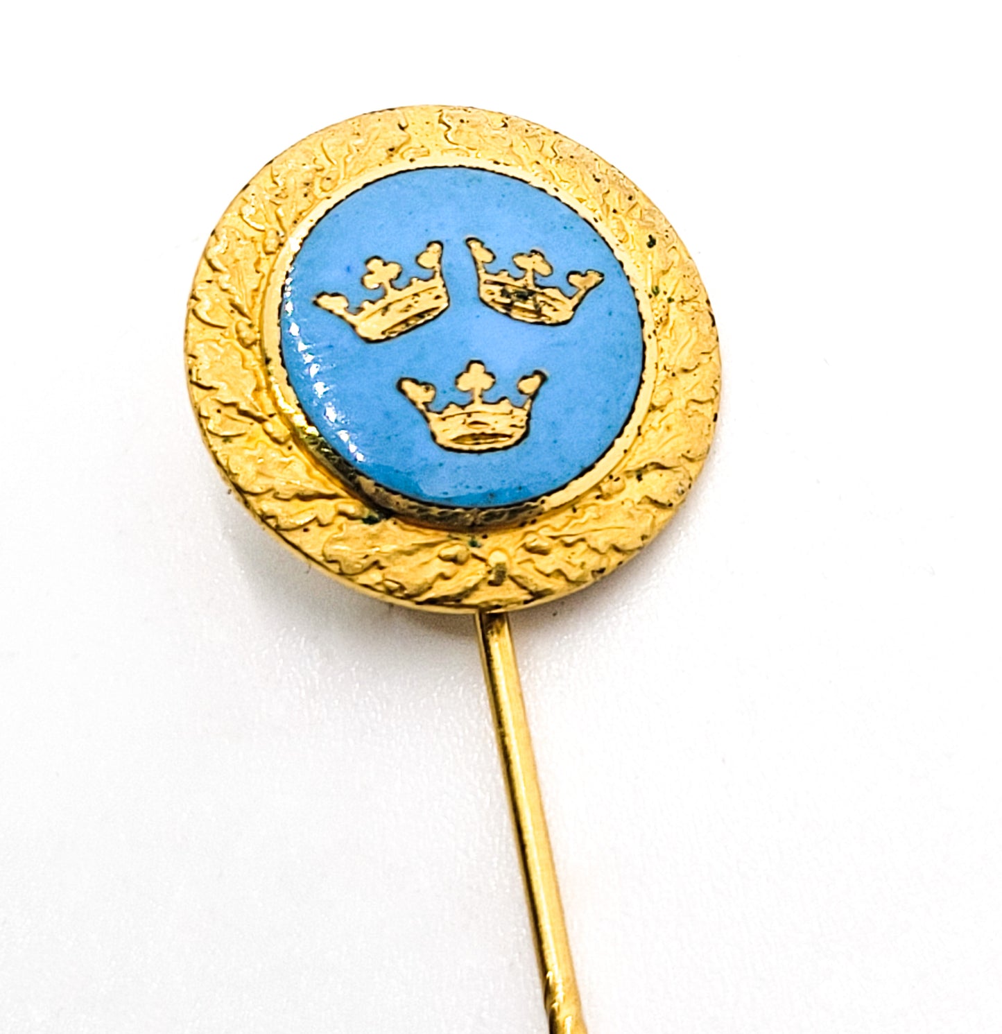 CC Sporrong co Stockholm Royal Oder of Sweden three crowns vitnage lapel pin