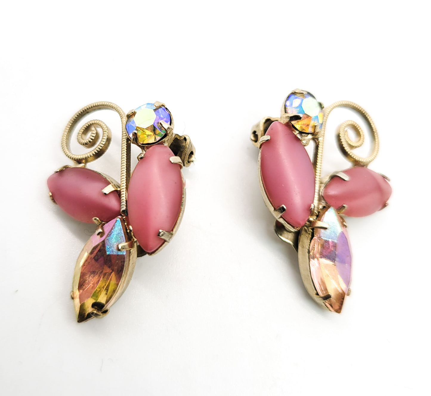 Pink satin cat's eye aurora borealis rainbow vintage gold toned clip on earrings