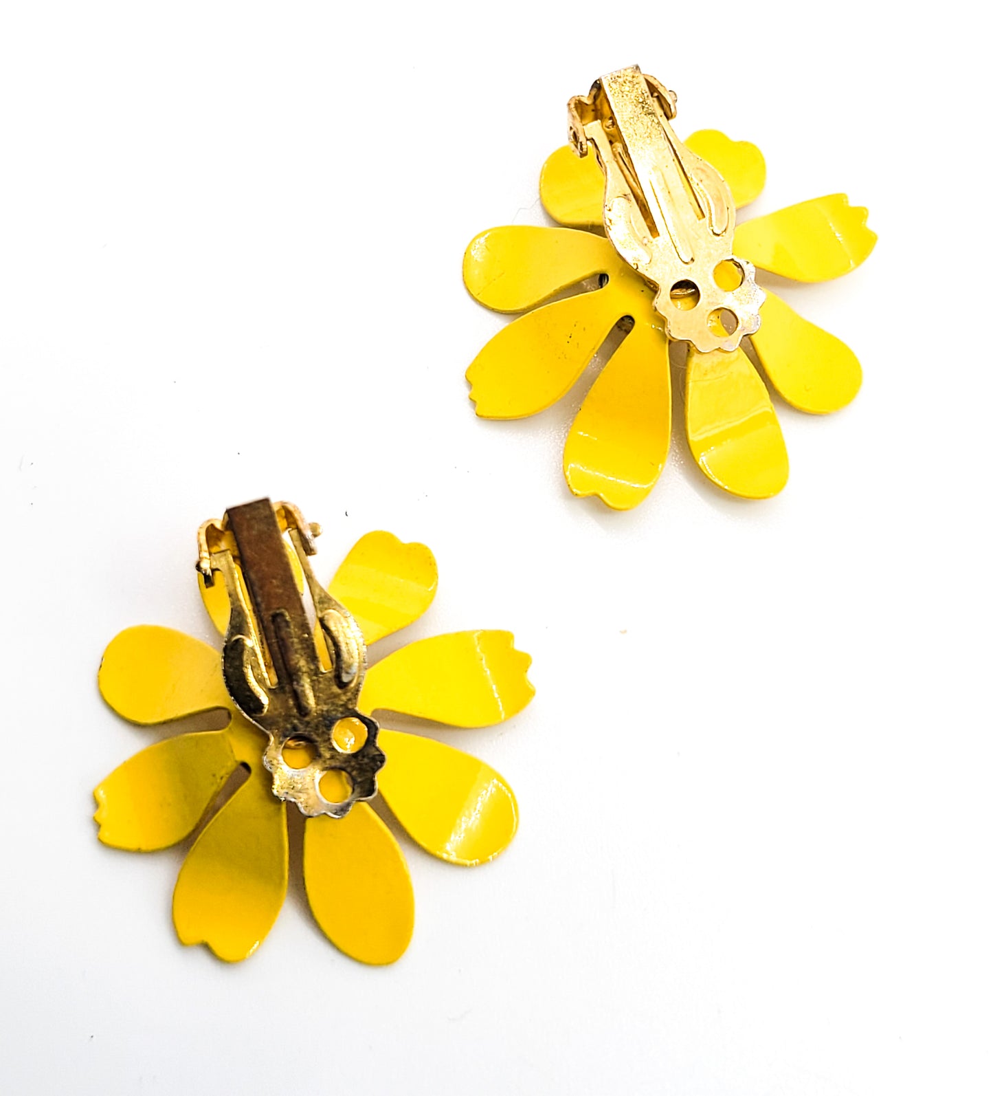 Bright Yellow Daisy Retro tin flower clip on earrings