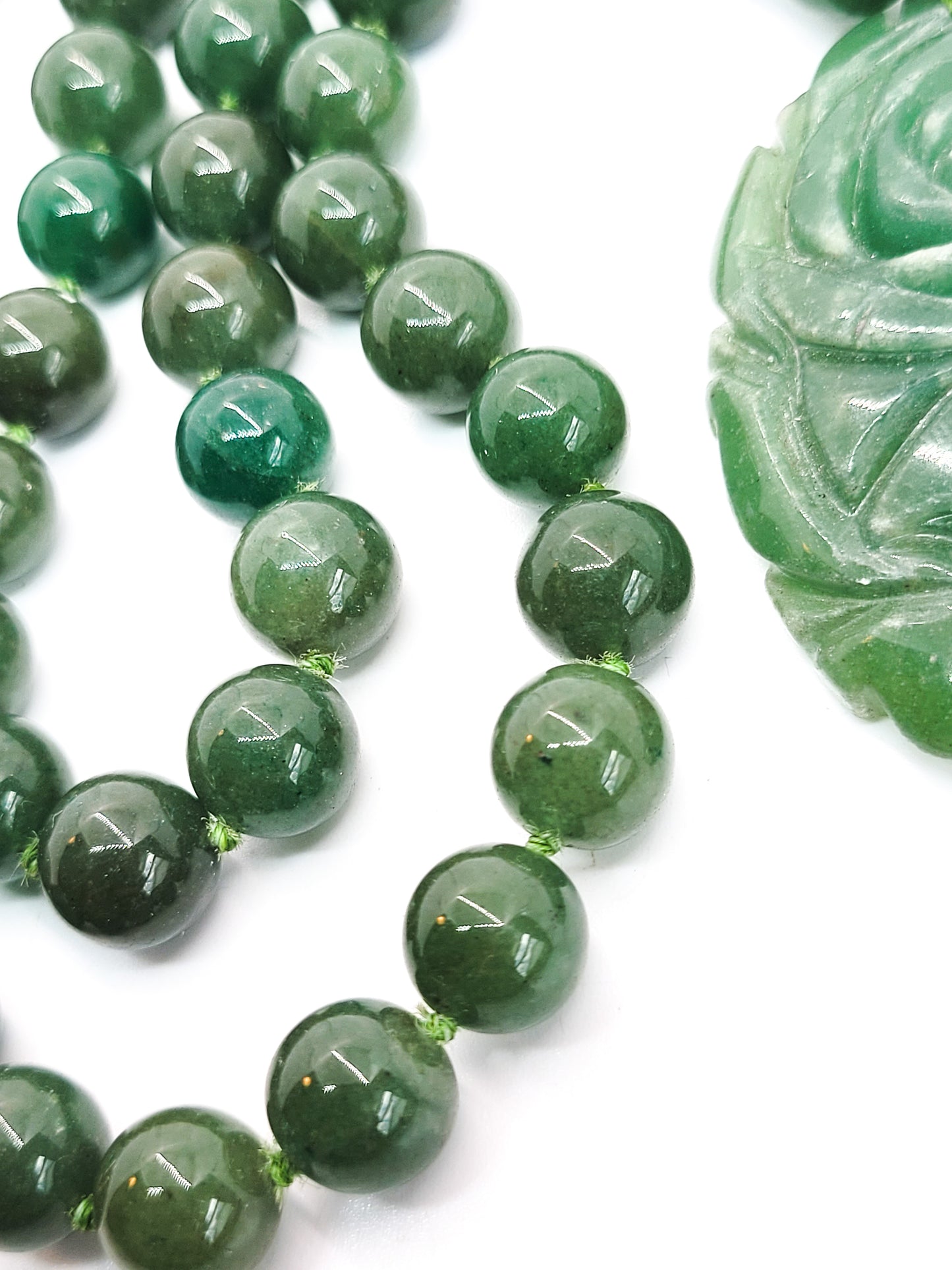 Carved Spinach Jade Nephrite carved Rose silk strung green gemstone necklace