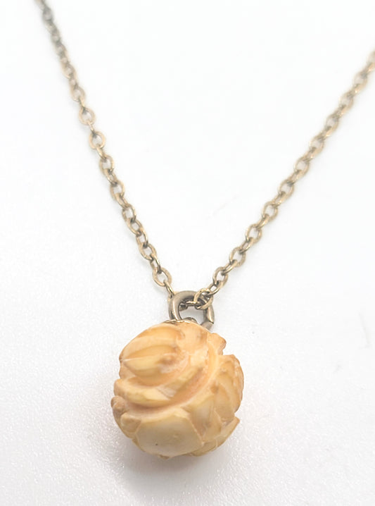 Sarah Coventry gold filled carved rose flower signed vintage necklace
