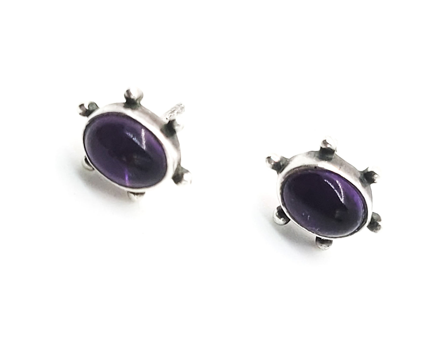 SU Amethyst purple gemstone sterling silver stud earrings