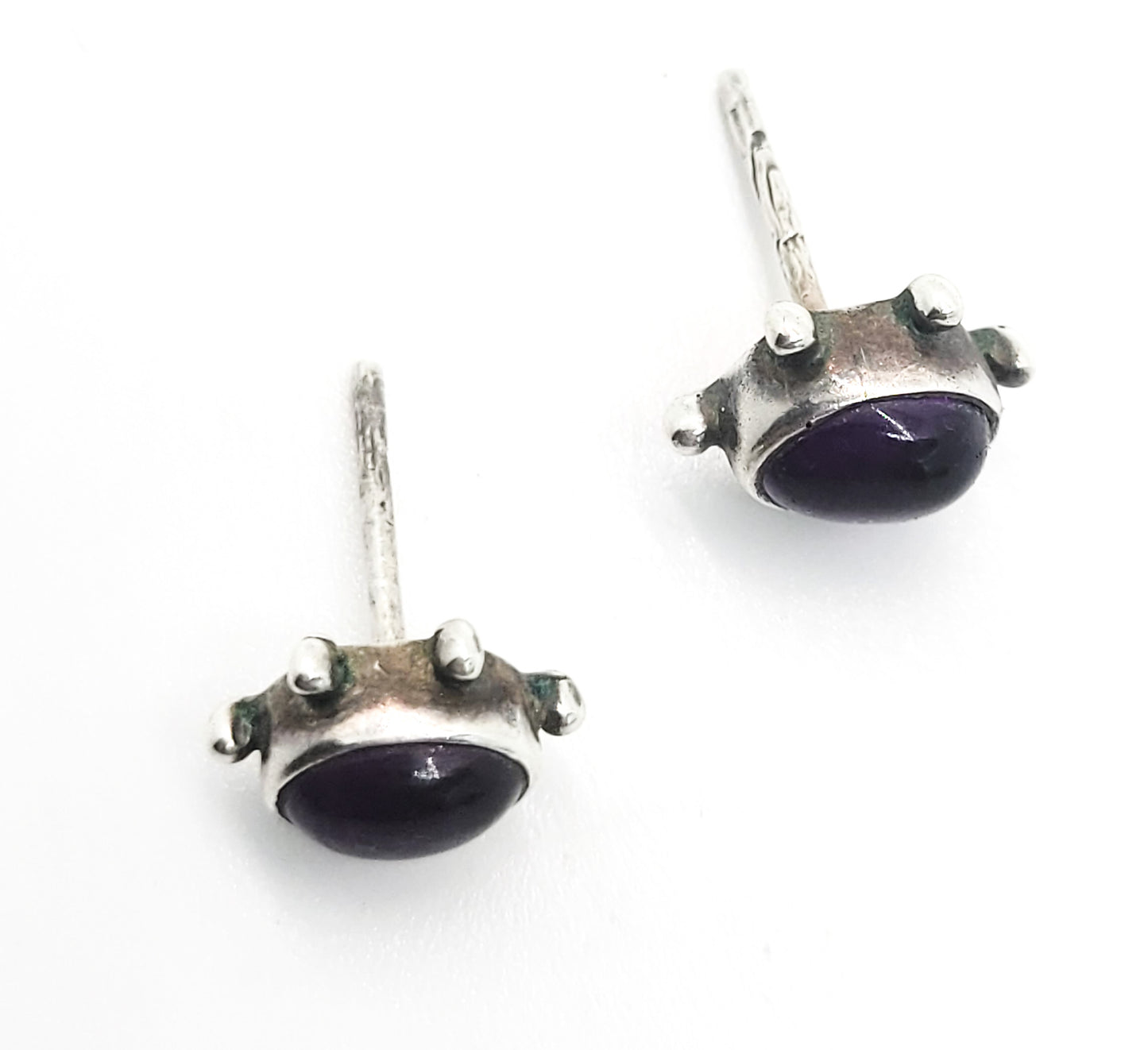 SU Amethyst purple gemstone sterling silver stud earrings