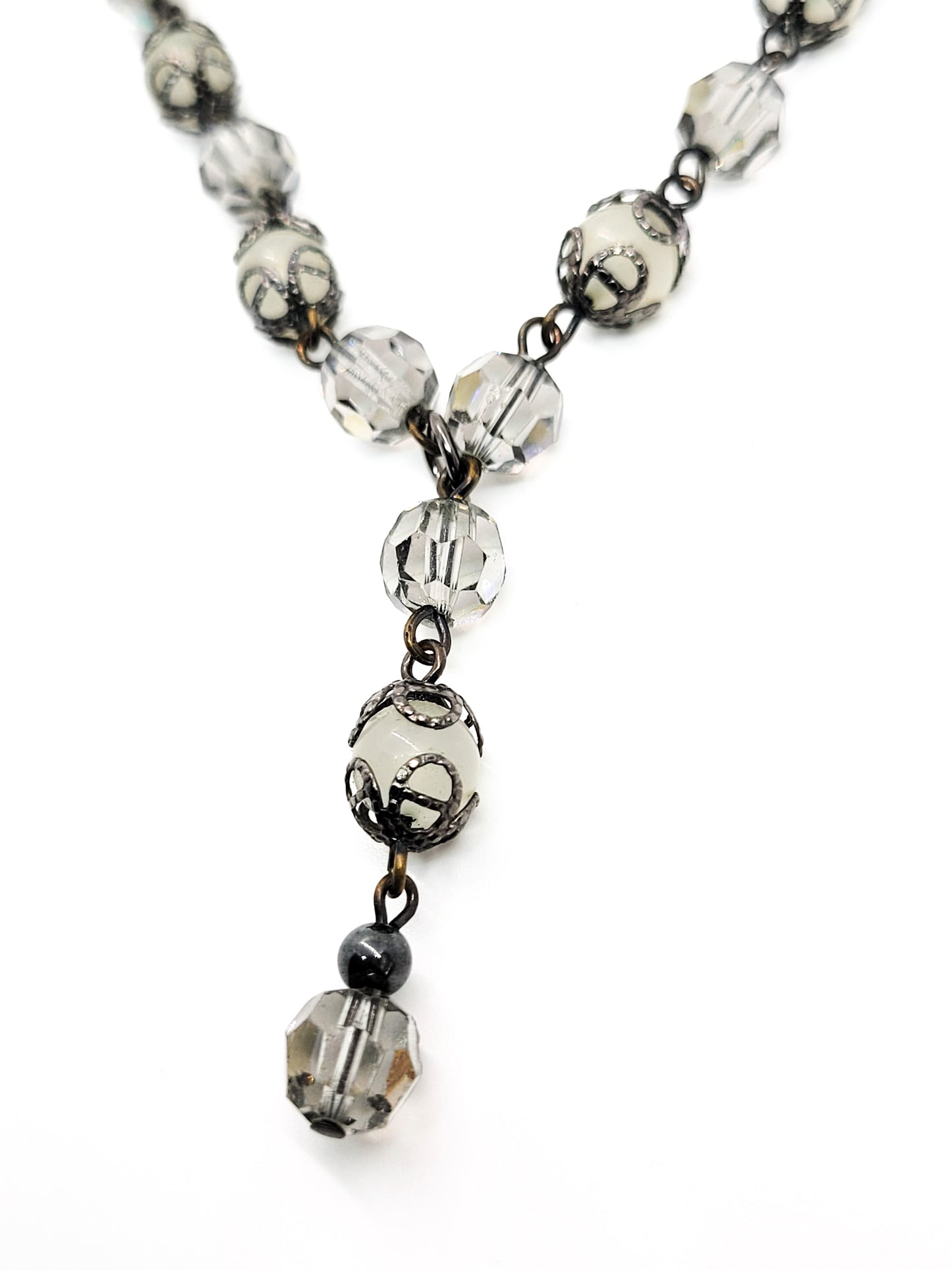 Lori Rae frosted gun metal and gray silver toned Y lariat beaded necklace