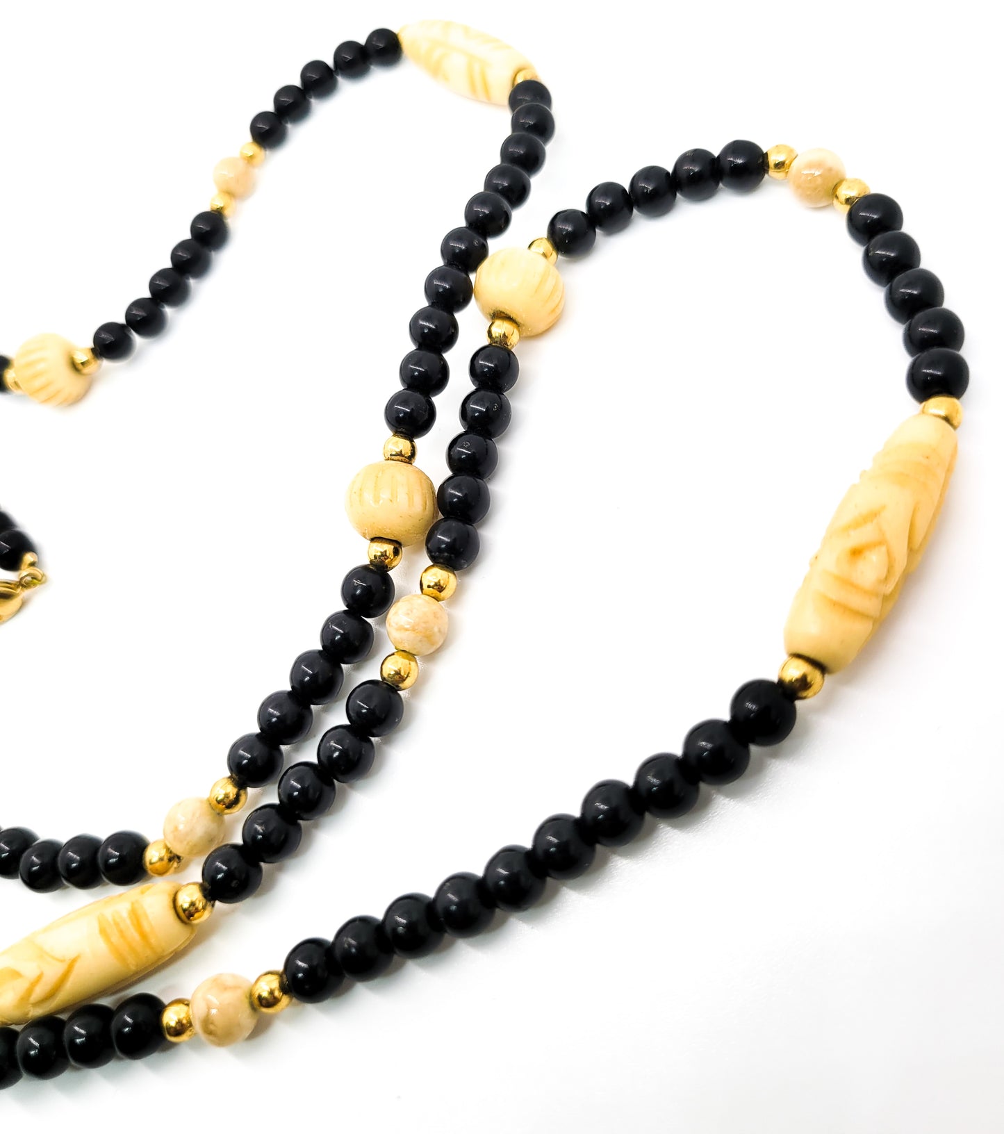 Napier signed carved natural beaded black and gold signed retro vintage necklace