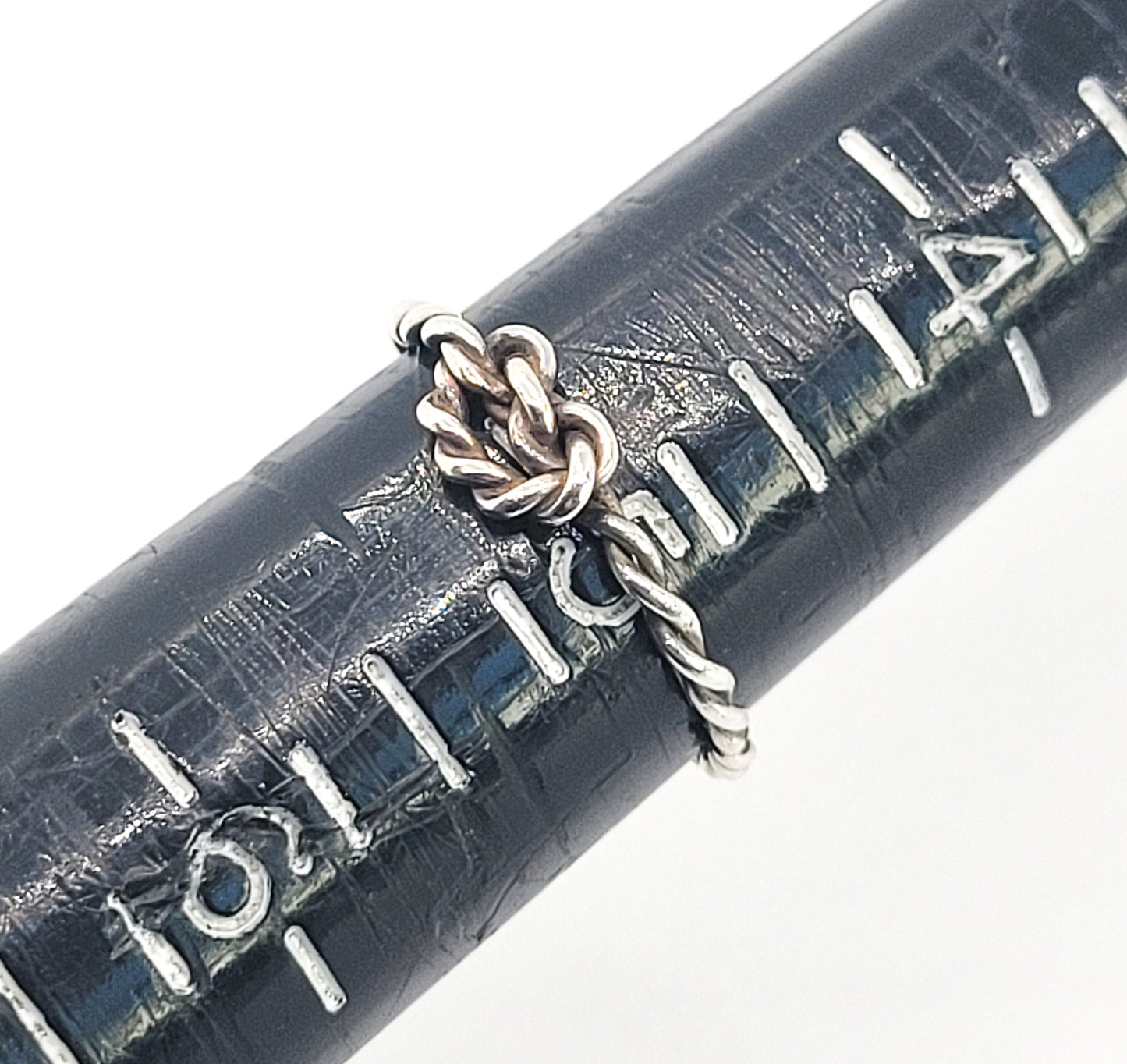 Never ending love knot twisted rope sterling silver ring size 5
