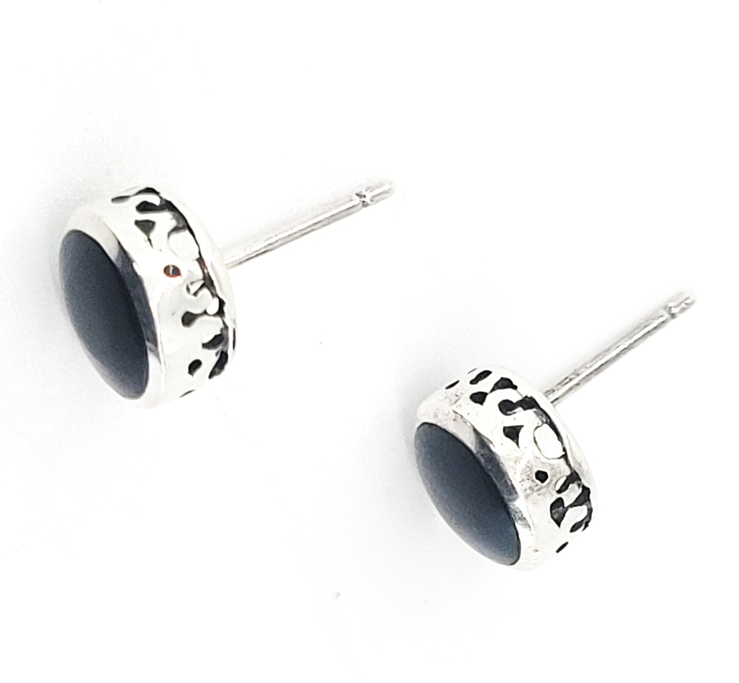 Black onyx and sterling silver open work filigree vintage stud earrings