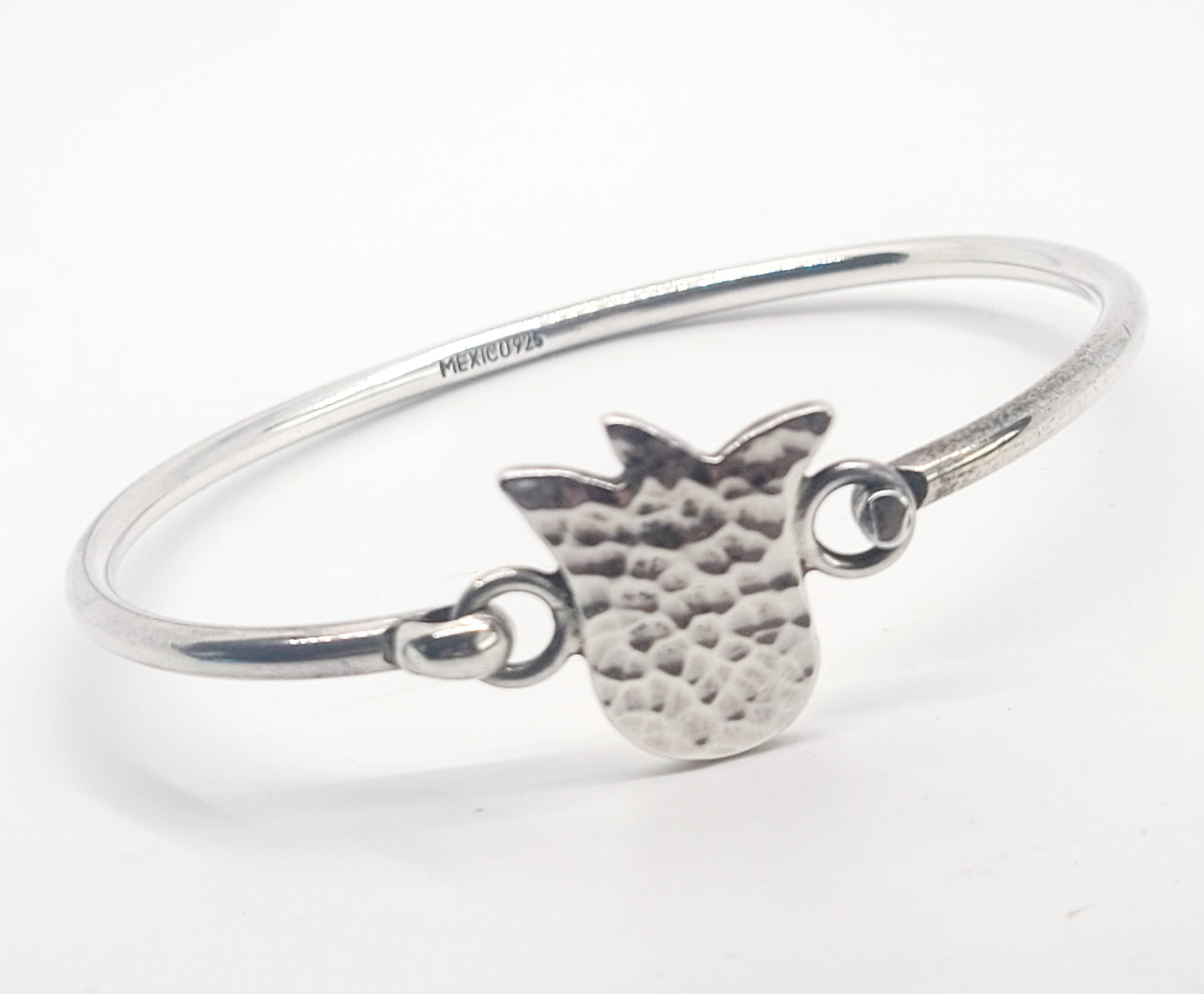 Hammered Lotus flower vintage Mexican artisan sterling silver bangle bracelet