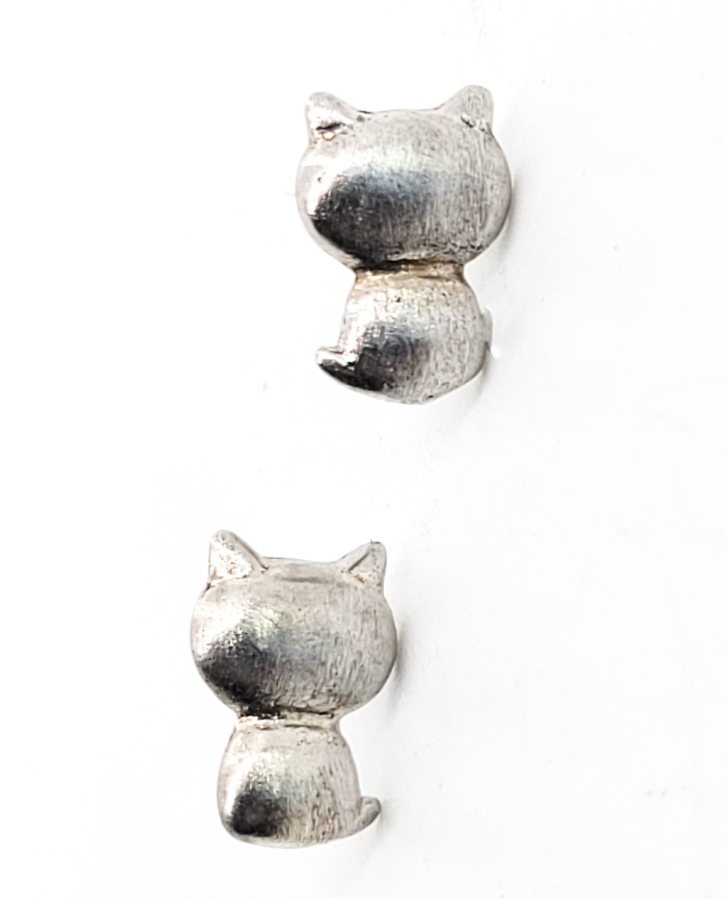 Kitty Cat feline pet Brushed sterling silver vintage stud earrings